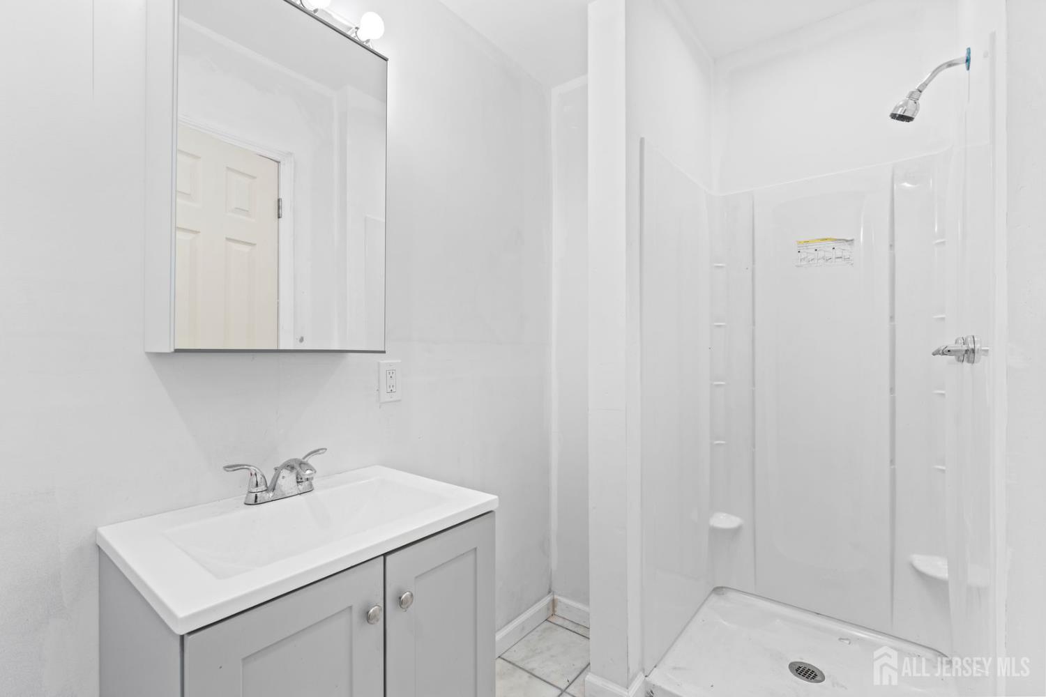 2 Rossi Drive Clinton, NJ 08809 - Photo 33 of 73