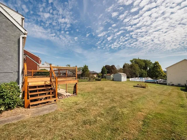 a swimming pool with mountain view