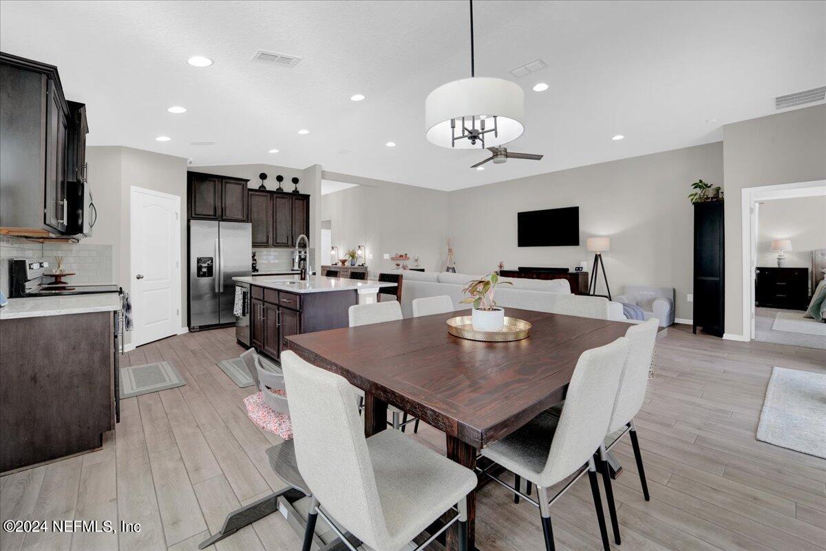8029 Arctic Fox Road Jacksonville, FL 32222 - Photo 11 of 37 Dining Room