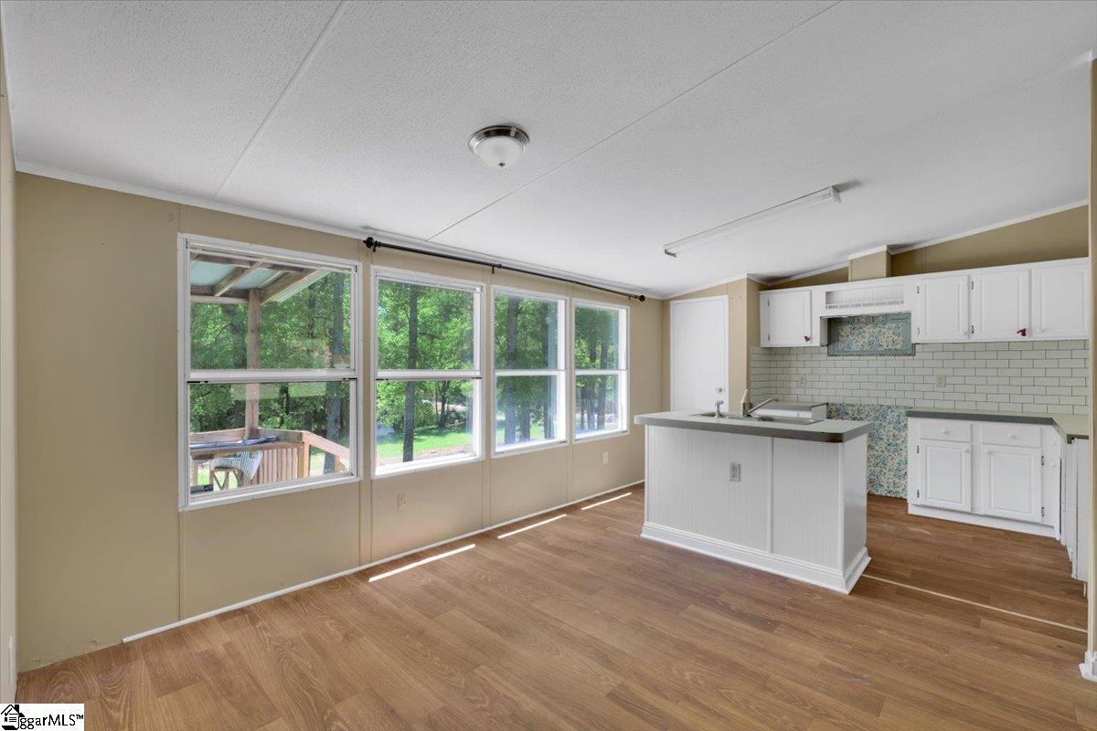 1737 Jameson Road Easley, SC 29640 - Photo 8 of 26 Gallery Image 8