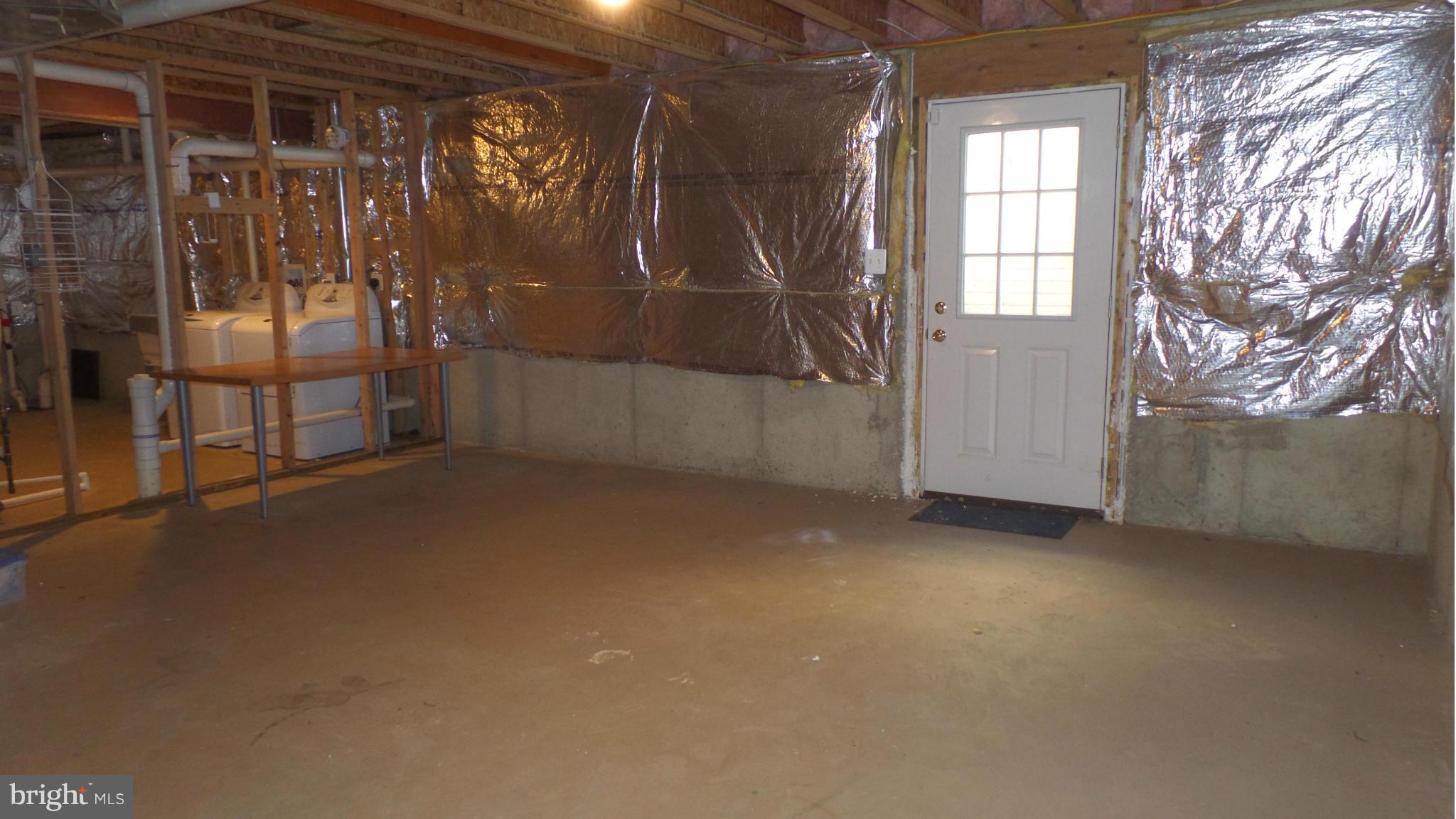 124 Commodore Drive Baltimore, MD 21221 - Photo 26 of 30 Basement