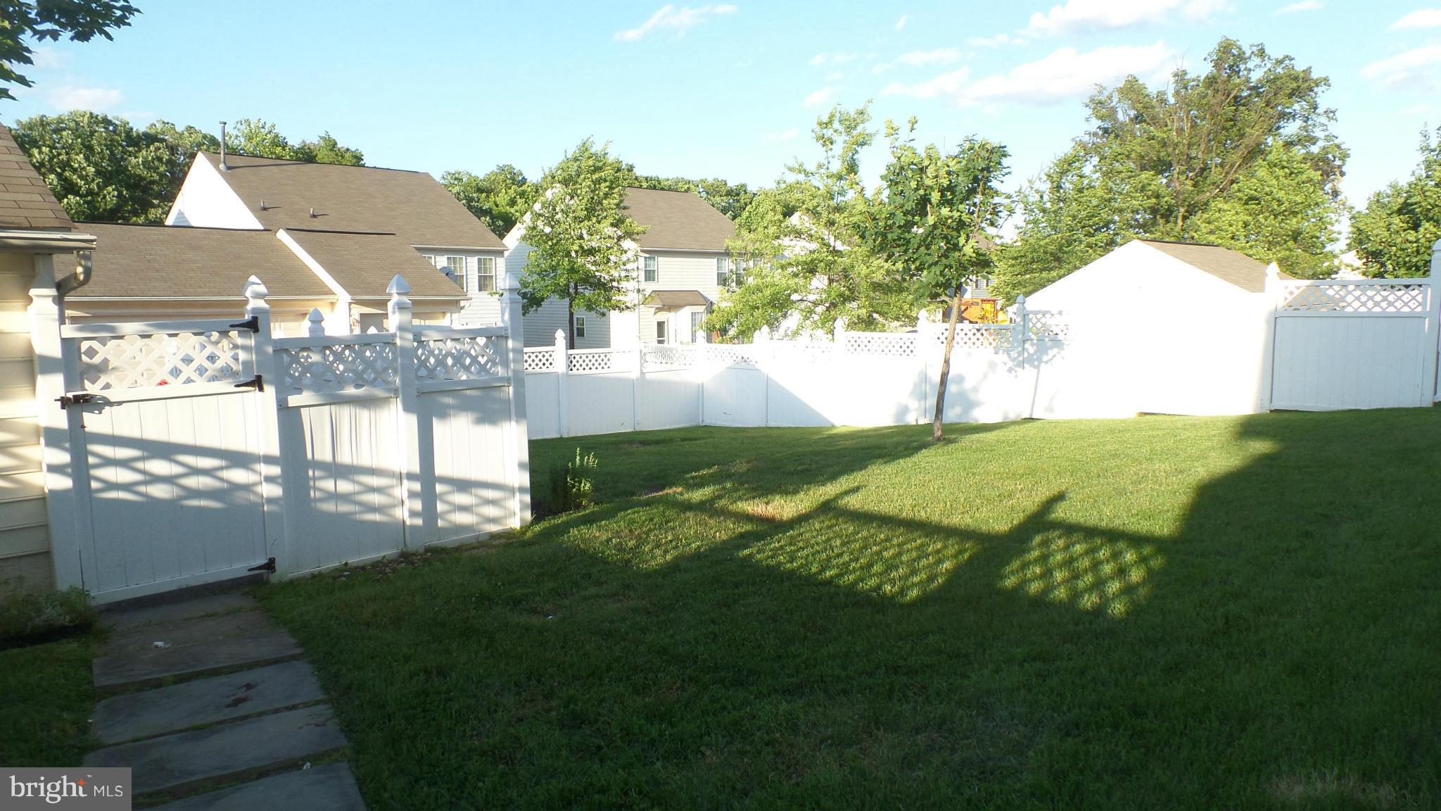 124 Commodore Drive Baltimore, MD 21221 - Photo 7 of 30 Exterior (Rear)