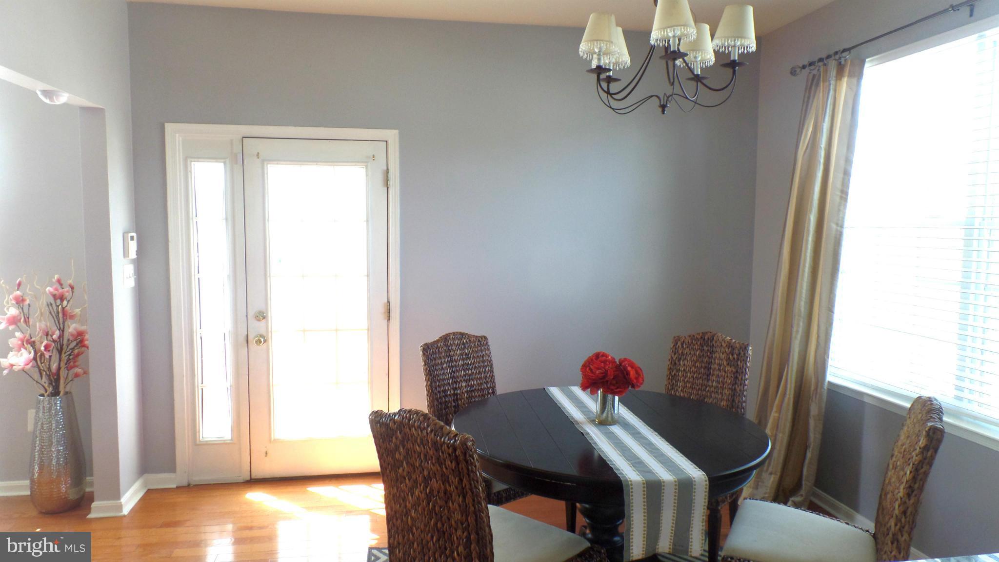 124 Commodore Drive Baltimore, MD 21221 - Photo 10 of 30 Dining Room