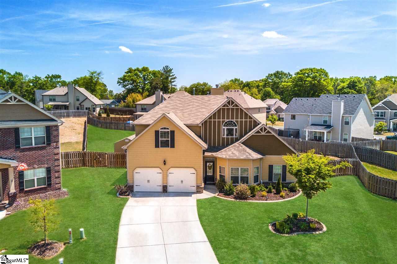 10 Howden Place Simpsonville, SC 29681 - Photo 4 of 36 Gallery Image 4