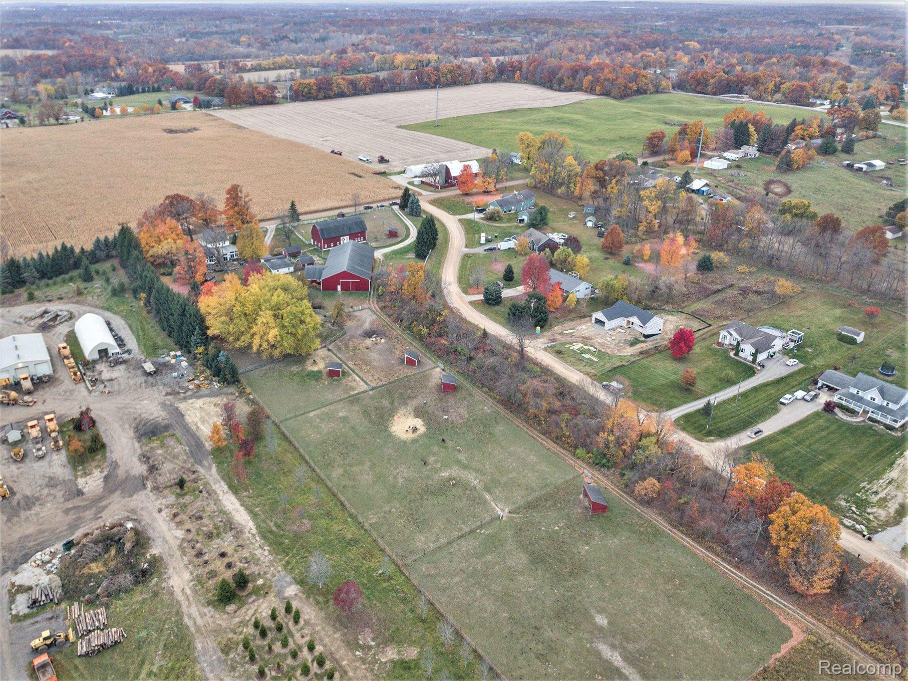 4395 Curdy Road Howell, MI 48855 - Photo 36 of 45 Gallery Image 36