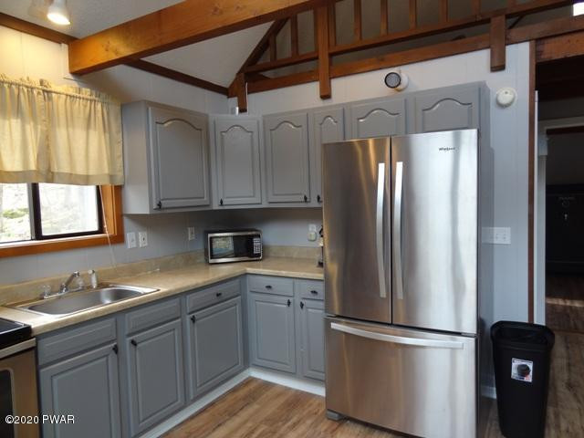 49 Ridge Road Lake Ariel, PA 18436 - Photo 6 of 28 7- Kitchen