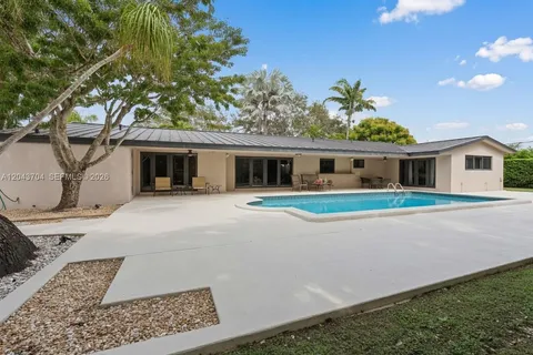 $1,759,000 | 7430 Southwest 142nd Terrace, Palmetto Bay, FL 33158