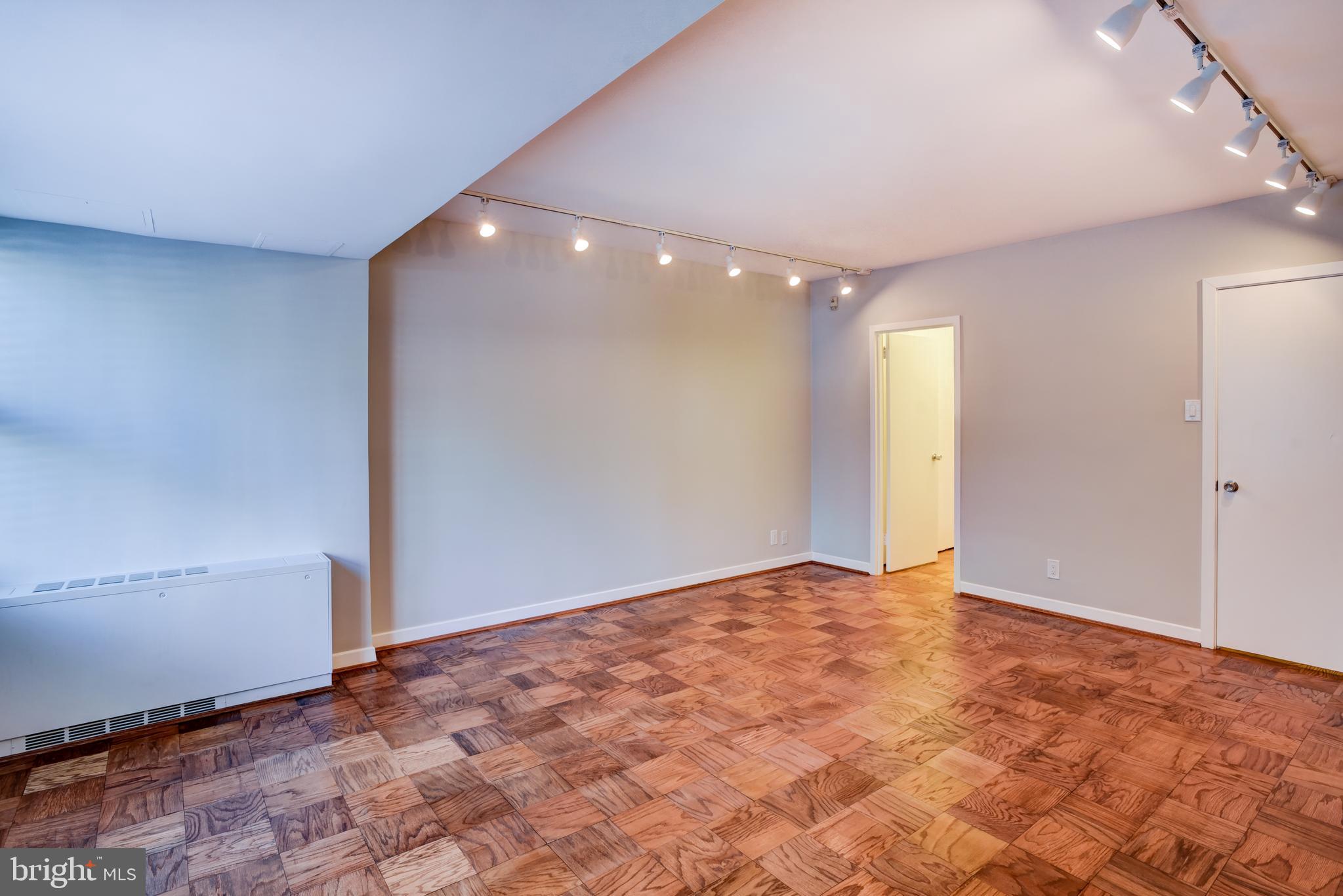 4100 Cathedral Avenue Northwest, Unit 512 Washington, DC 20016 - Photo 27 of 71