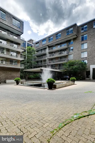 $399,000 | 4100 Cathedral Avenue Northwest, Unit 512, Washington, DC 20016