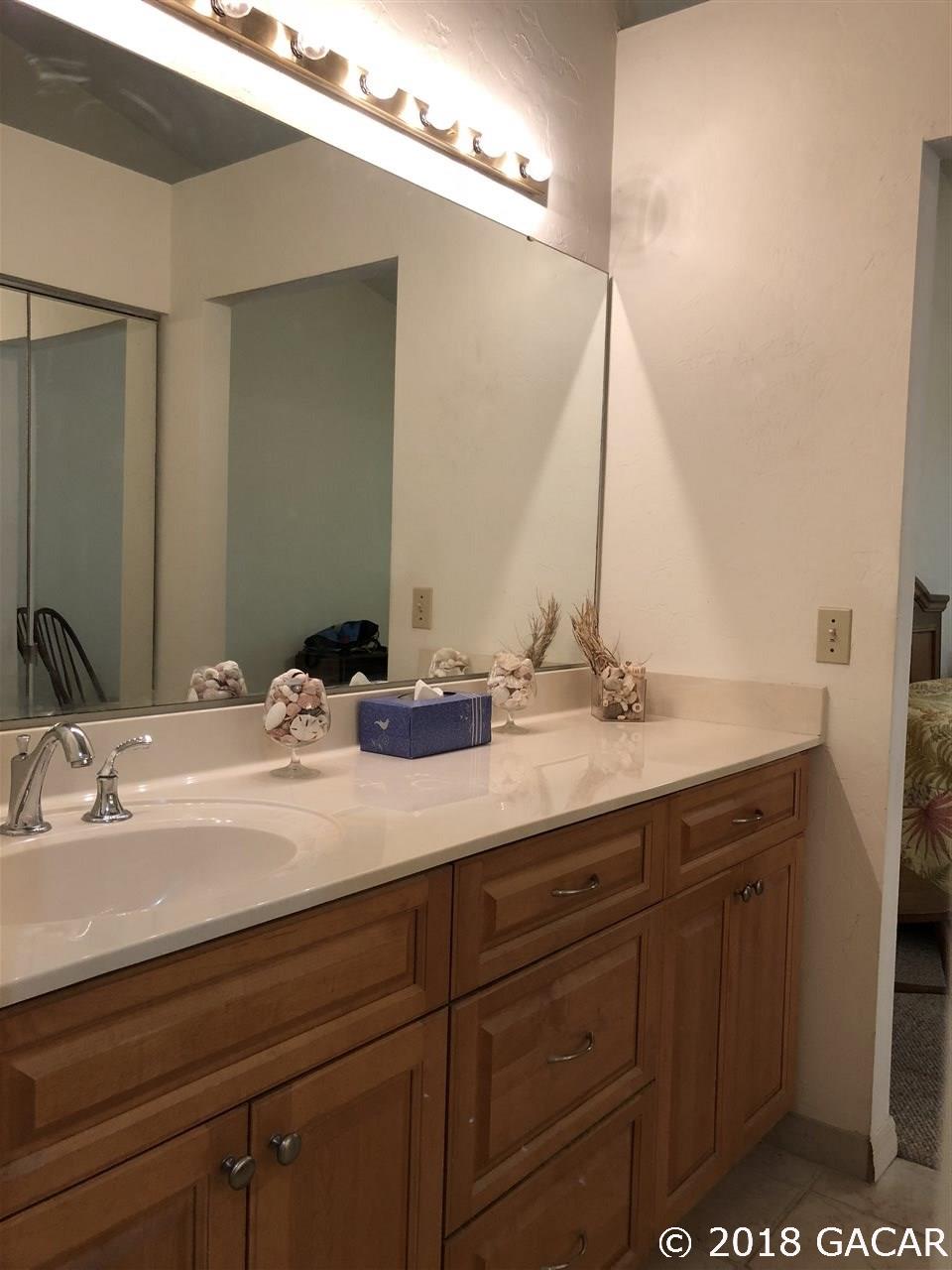914 Southwest 50th Way Gainesville, FL 32607 - Photo 12 of 20 Gallery Image 12