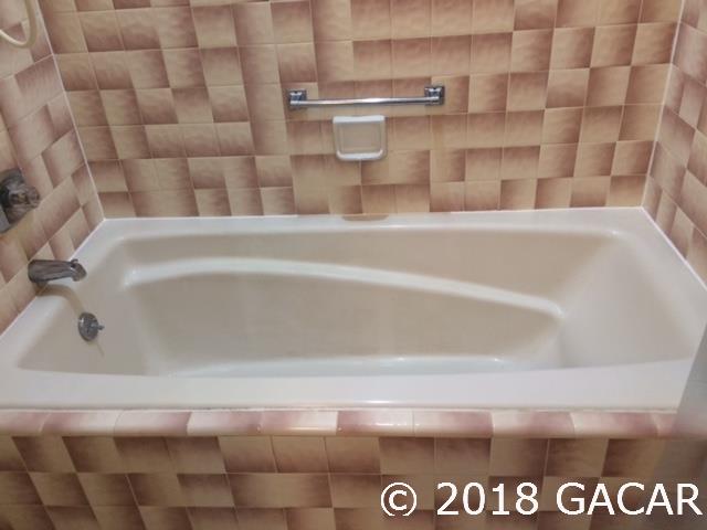 914 Southwest 50th Way Gainesville, FL 32607 - Photo 14 of 20 Gallery Image 14