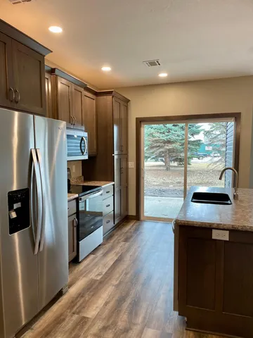 $239,900 | 952 1st Avenue West, Unit 2, Edgerton, MN 56128