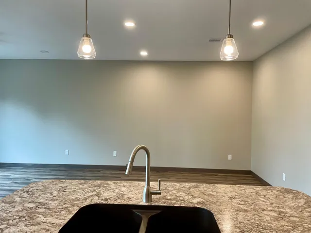 $239,900 | 952 1st Avenue West, Unit 2, Edgerton, MN 56128