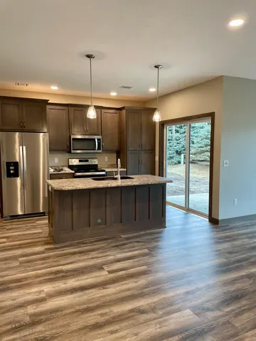 $239,900 | 952 1st Avenue West, Unit 2, Edgerton, MN 56128