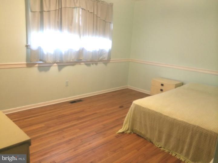 104 Jessup Road Thorofare, NJ 08086 - Photo 6 of 8 Bedroom 2