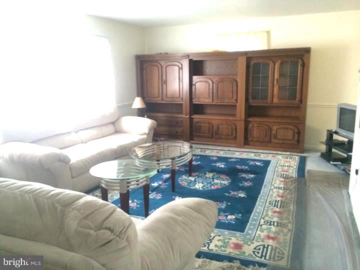 104 Jessup Road Thorofare, NJ 08086 - Photo 7 of 8 Living Room