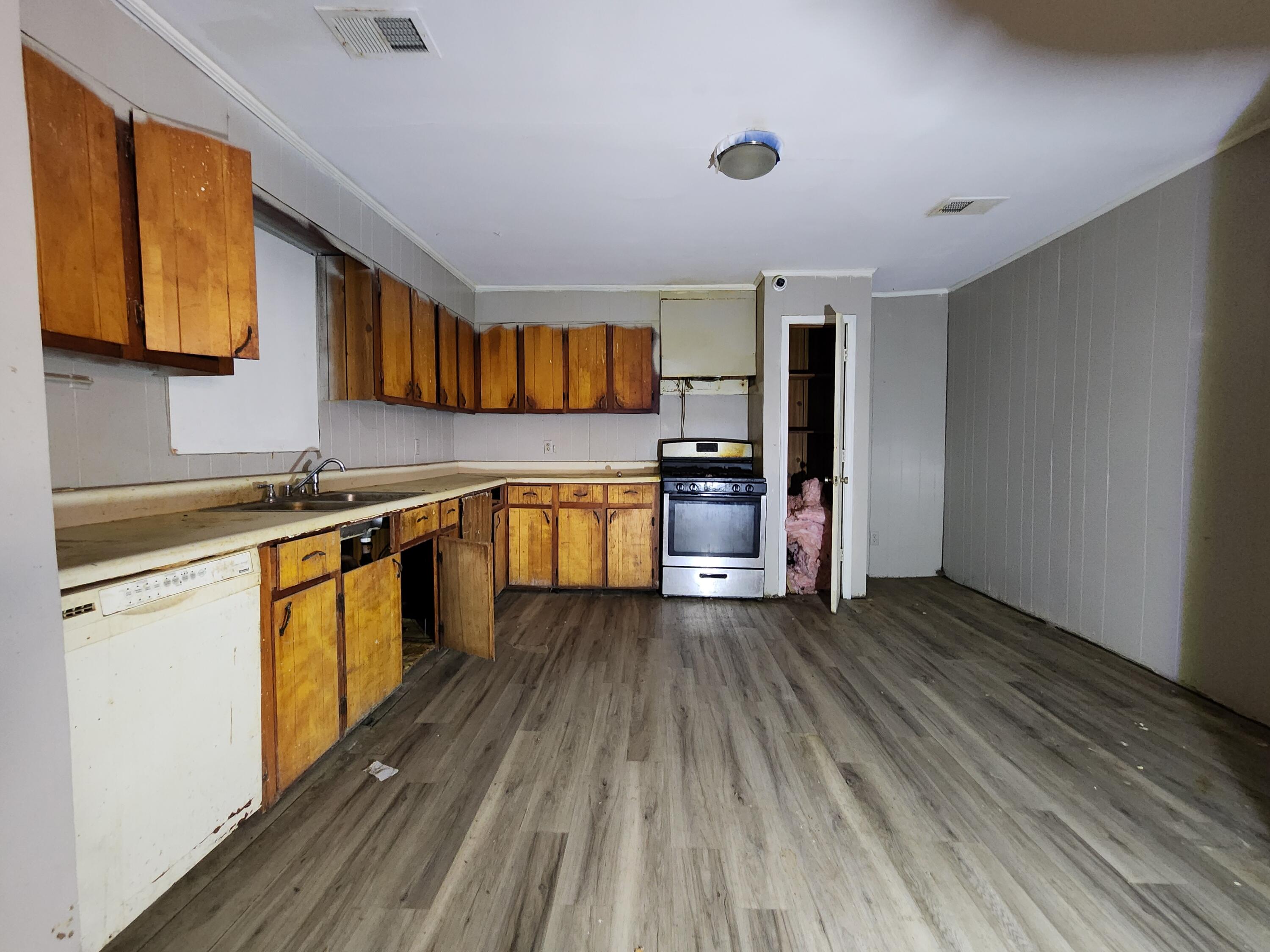 1004 Porter Street Sumter, SC 29153 - Photo 9 of 47