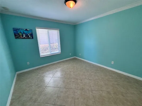 $2,900 | 5574 43rd Court, Vero Beach, FL 32967