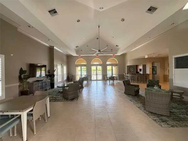 $2,900 | 5574 43rd Court, Vero Beach, FL 32967