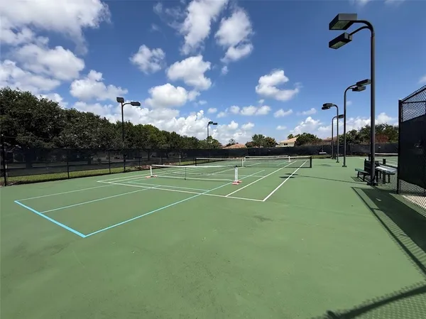 $2,900 | 5574 43rd Court, Vero Beach, FL 32967