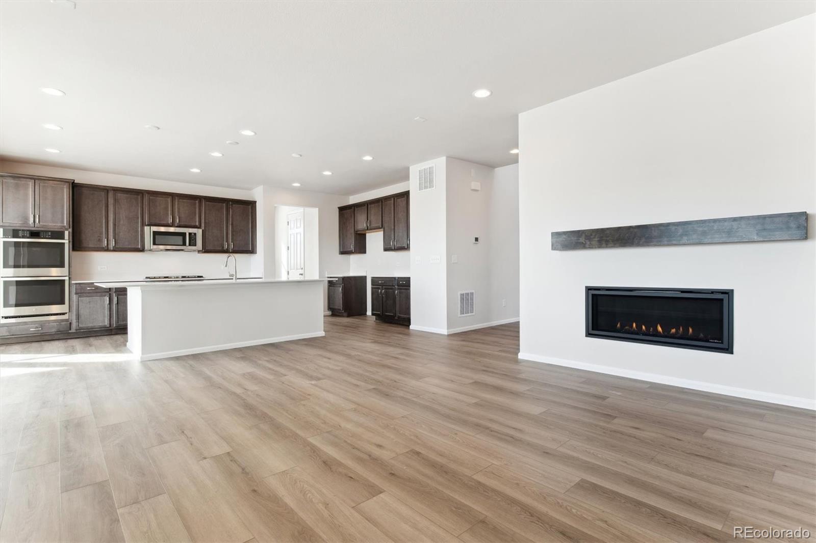 654 Penn Road Elizabeth, CO 80107 - Photo 11 of 30 Gallery Image 11