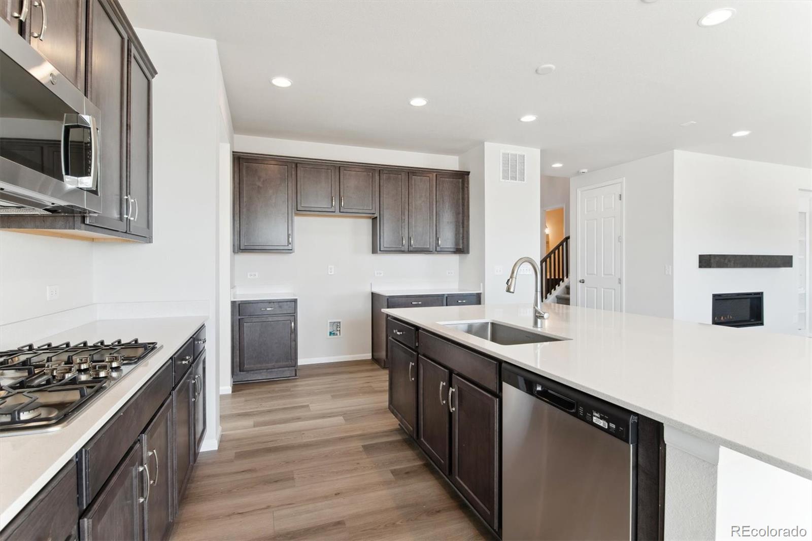 654 Penn Road Elizabeth, CO 80107 - Photo 8 of 30 Gallery Image 8