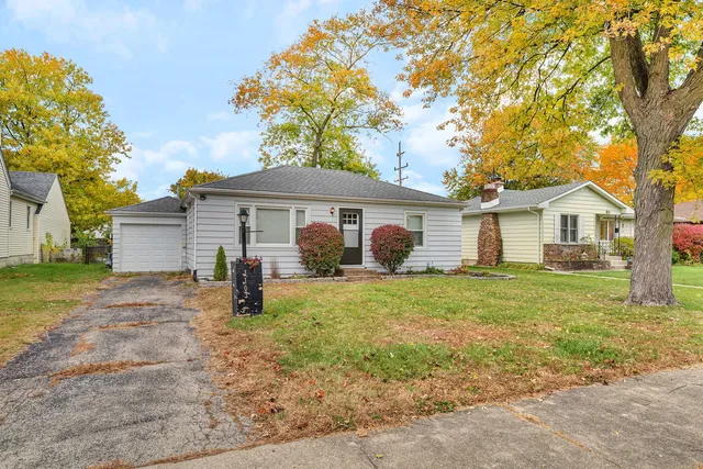 $259,900 | 1103 Plaza Drive, Joliet, IL 60435