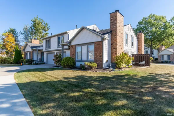 $186,900 | 5034 Pinebrook Drive, Fort Wayne, IN 46804