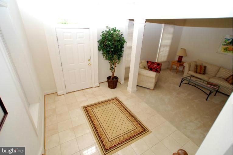 470 Tschiffely Square Road Gaithersburg, MD 20878 - Photo 2 of 26 Interior Foyer