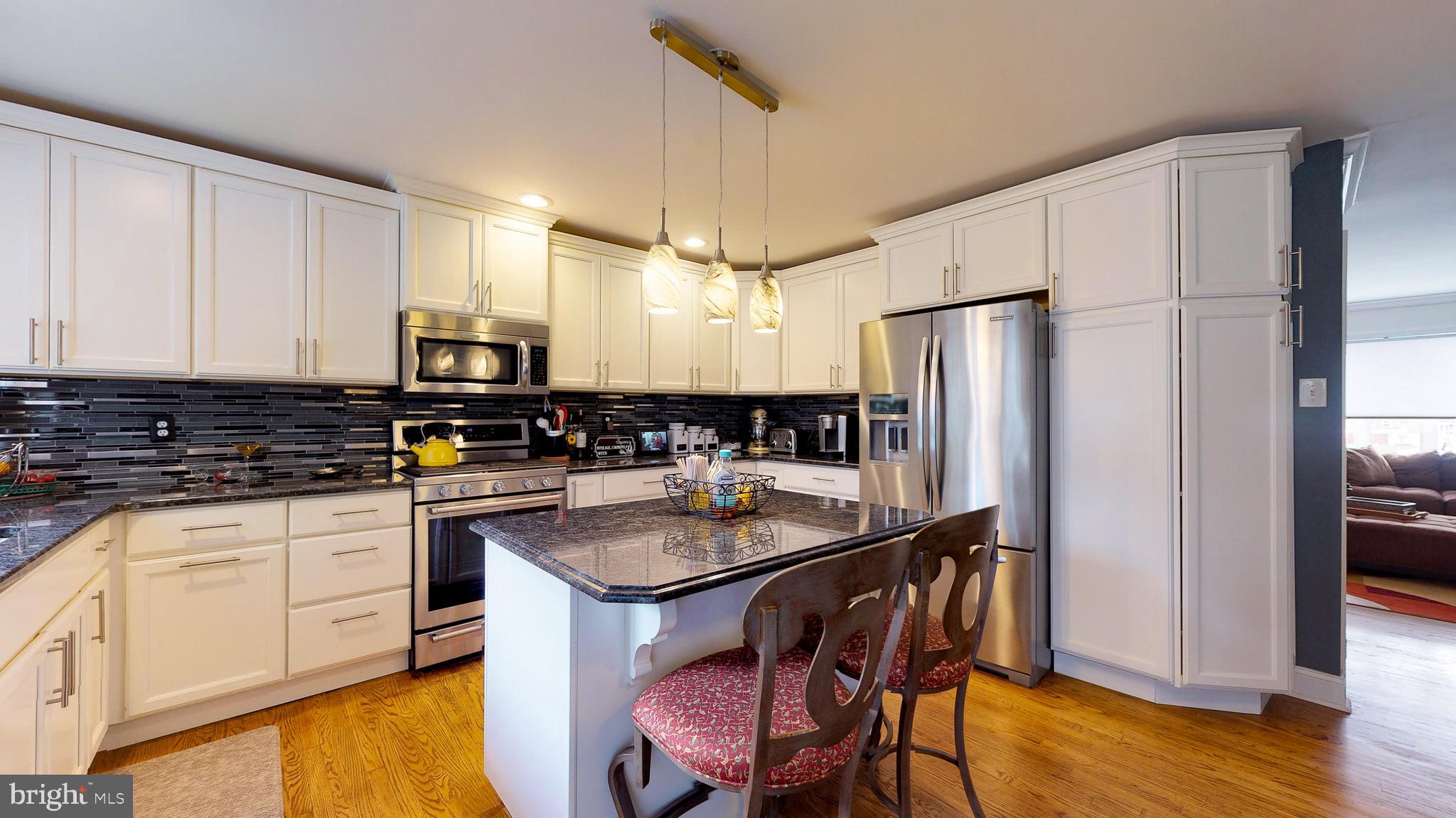 12626 Chilton Road Philadelphia, PA 19154 - Photo 15 of 60 Main Level - Gorgeous Kitchen w/ Plenty of Cabs