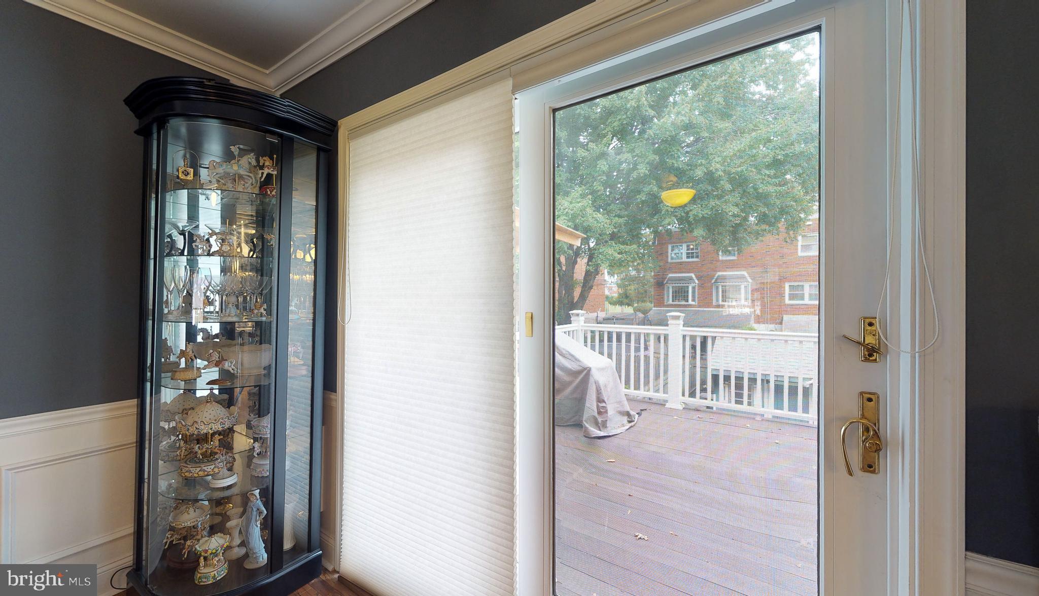 12626 Chilton Road Philadelphia, PA 19154 - Photo 18 of 60 Main Level off Dining Room - Slider Doors to Deck