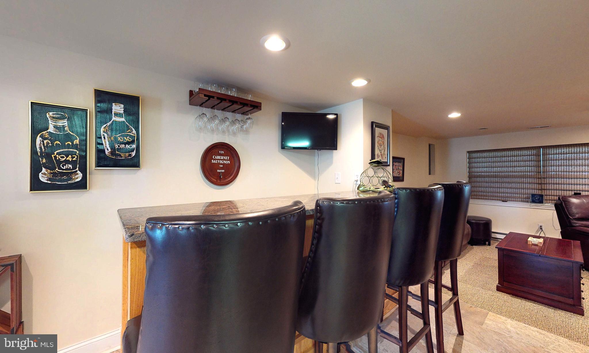 12626 Chilton Road Philadelphia, PA 19154 - Photo 25 of 60 Lower Level - Custom Built Bar Area
