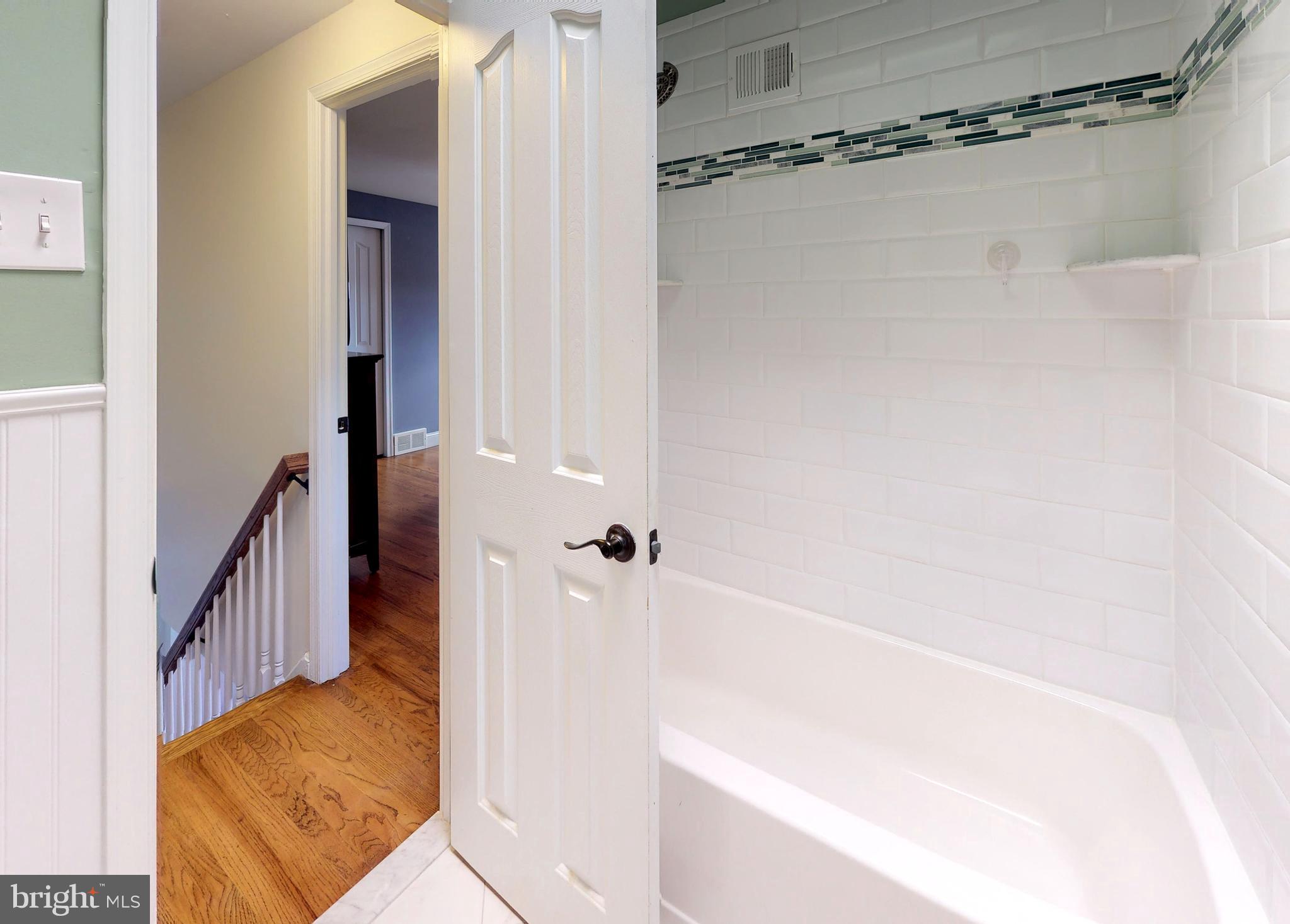 12626 Chilton Road Philadelphia, PA 19154 - Photo 47 of 60 Upper Level - Full Bath