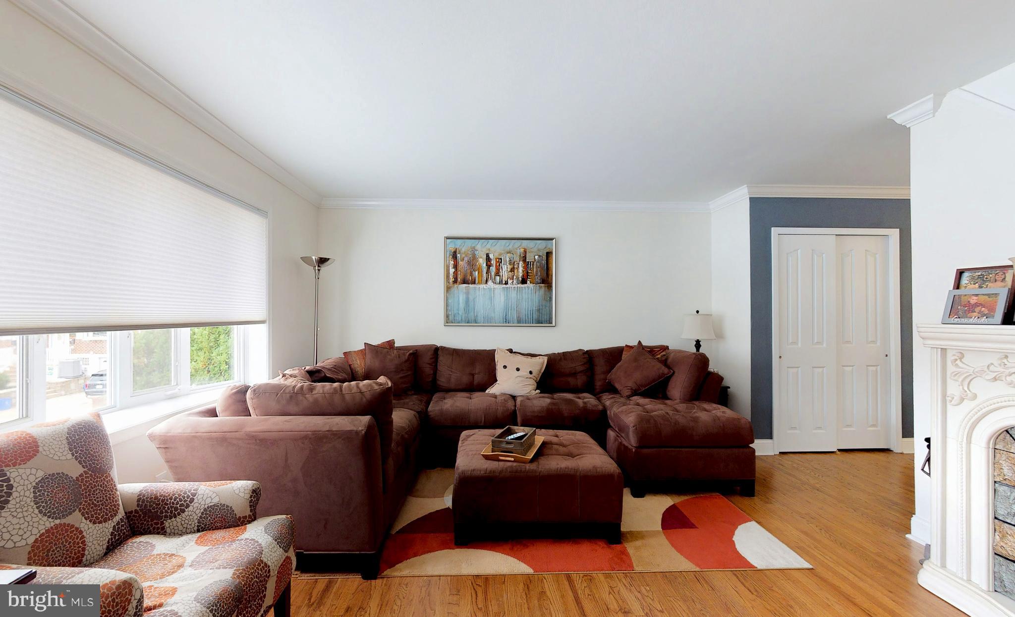 12626 Chilton Road Philadelphia, PA 19154 - Photo 7 of 60 Main LevelLiving room with plenty of natural light