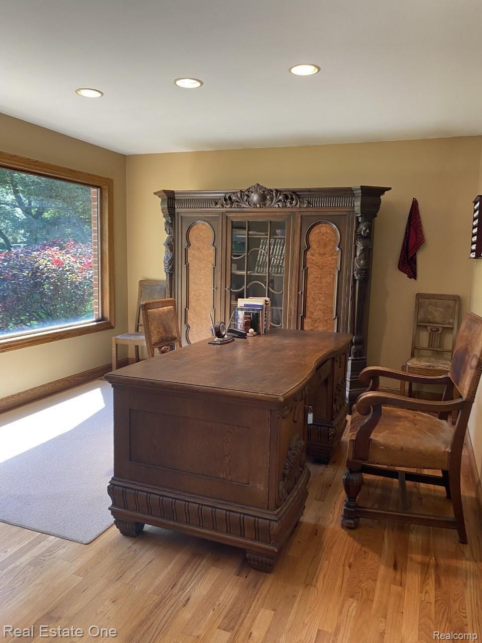 2012 Cole Road Lake Orion, MI 48362 - Photo 36 of 68 den.jpg