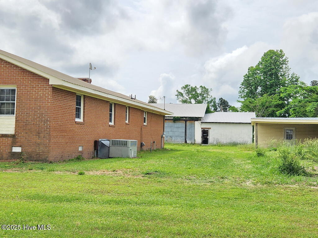 1420 Tyner Road Williamston, NC 27892 - Photo 2 of 17 3 REAR
