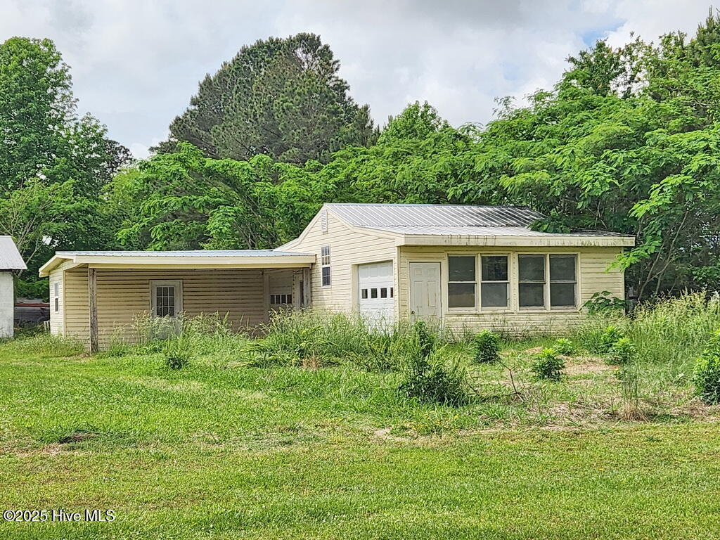 1420 Tyner Road Williamston, NC 27892 - Photo 5 of 17 9 BACKYARD