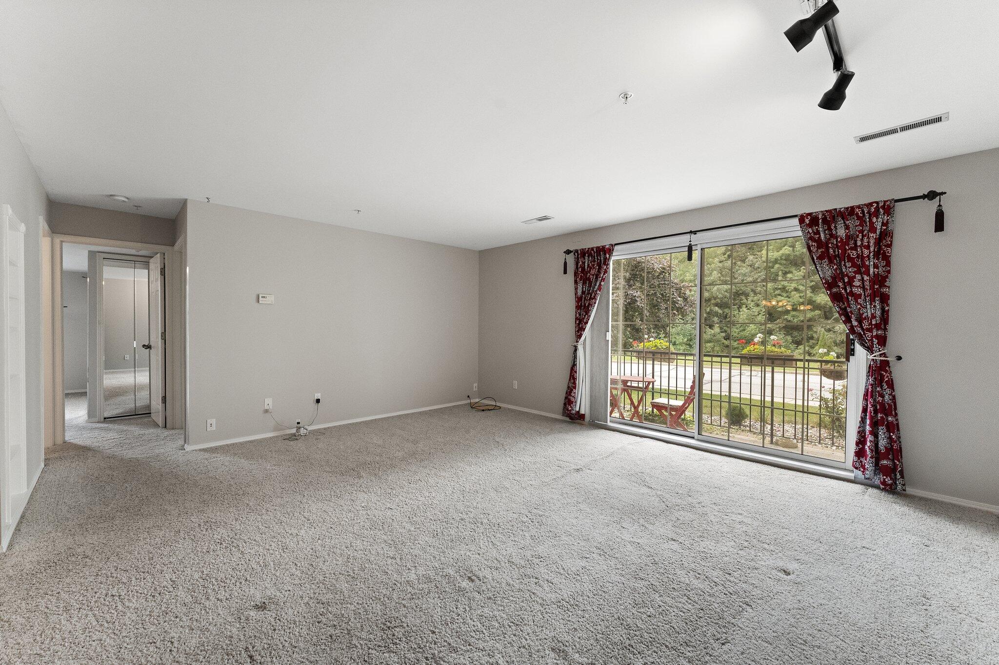 400 Sturdy Road, Unit 2A Valparaiso, IN 46383 - Photo 10 of 18 2048x1365