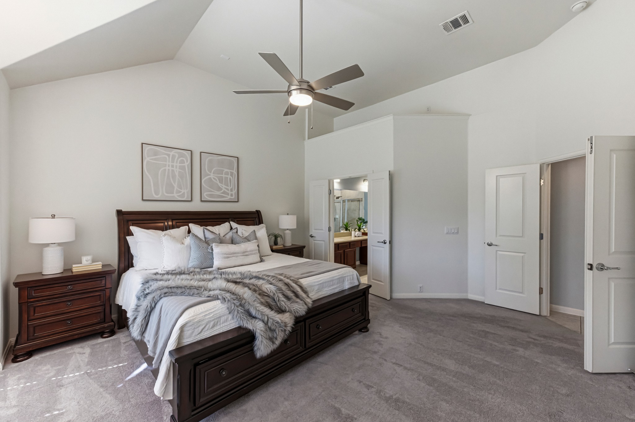 1023 Grassy Field Road Austin, TX 78737 - Photo 20 of 39 Primary bedroom