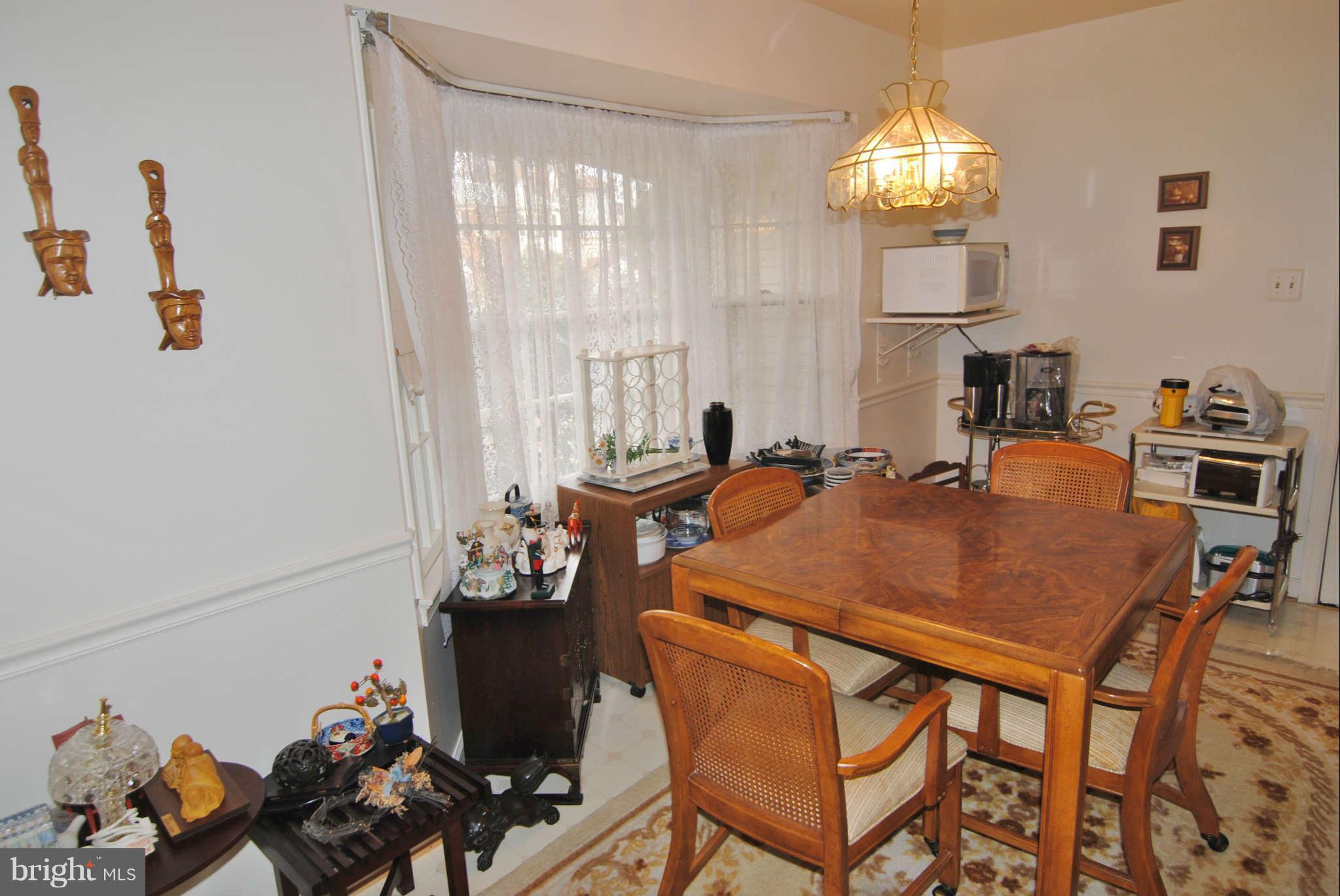 7646 Chancellor Way Springfield, VA 22153 - Photo 7 of 17 Kitchen