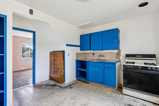 $879,000 | 483 Heathcliff Drive, Pacifica, CA 94044