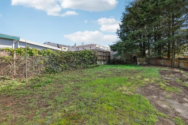 $879,000 | 483 Heathcliff Drive, Pacifica, CA 94044