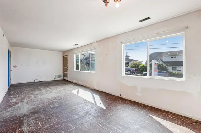 $879,000 | 483 Heathcliff Drive, Pacifica, CA 94044