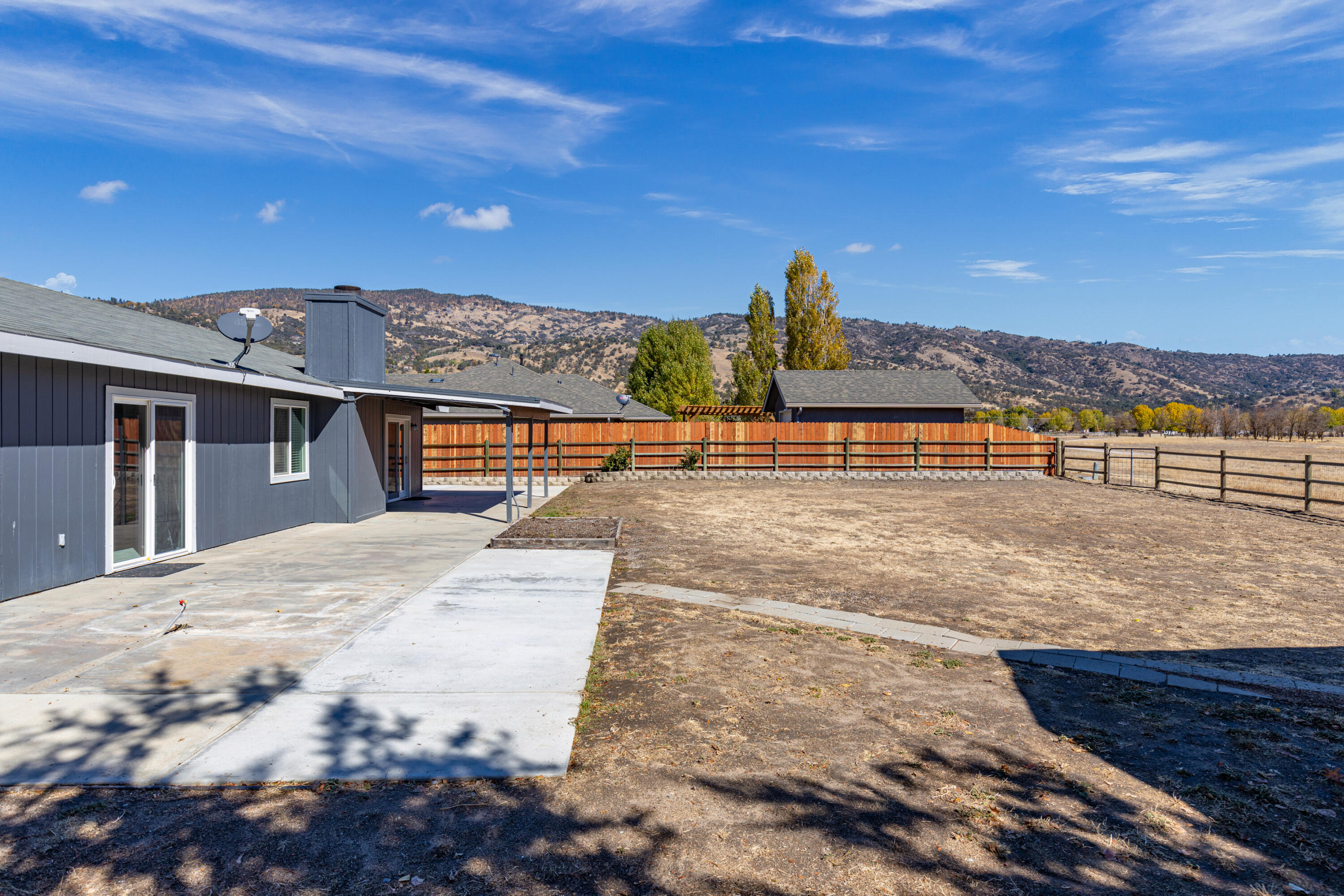 29360 Fawn Way Tehachapi, CA 93561 - Photo 17 of 19 A56A7177