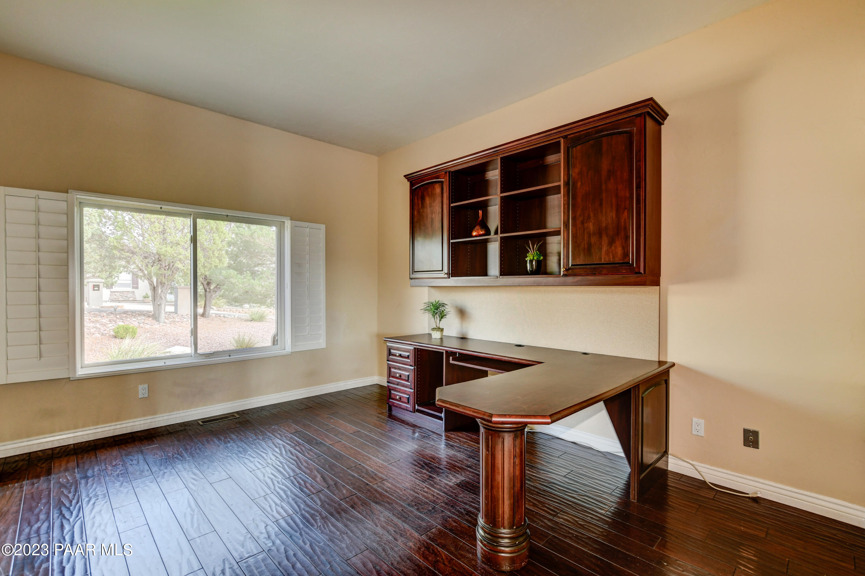 161 Valley Ranch North Prescott, AZ 86303 - Photo 24 of 50 024_Den With Custom Built-ins