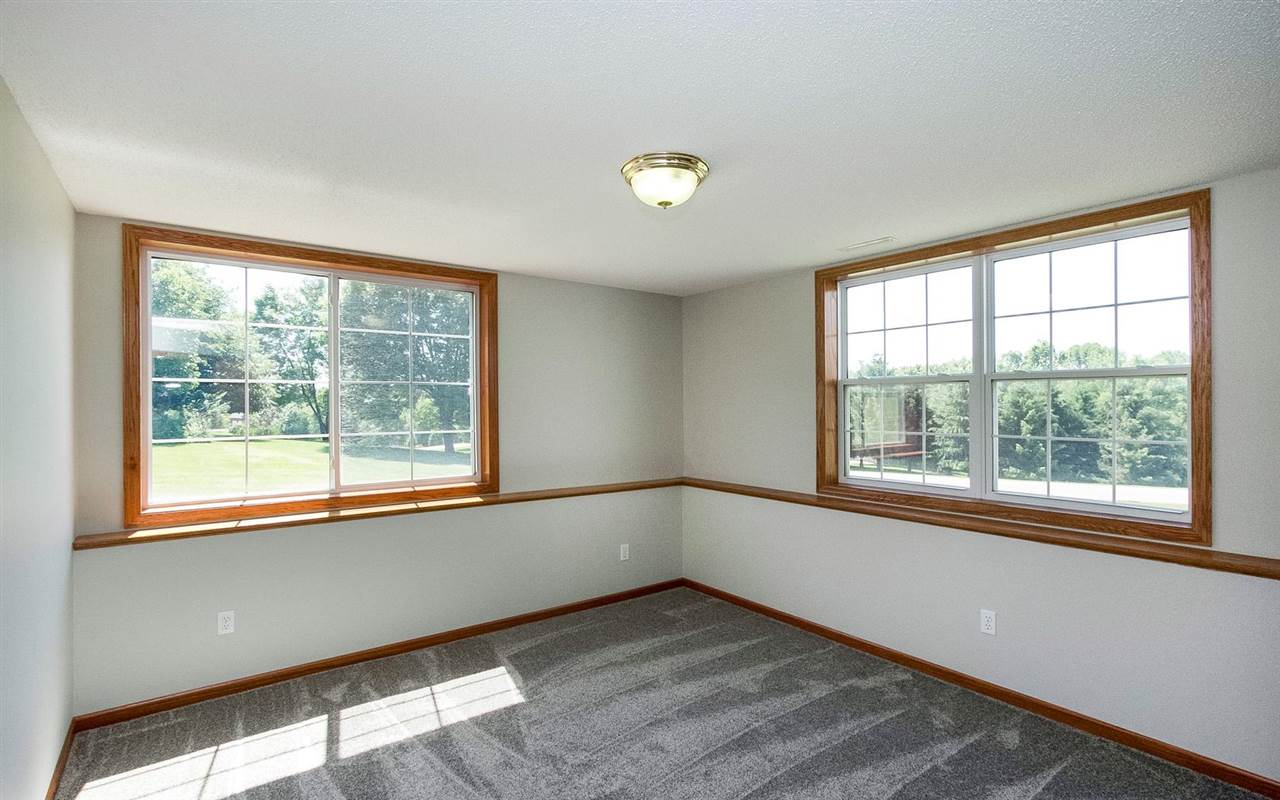 4250 Plumberry Road Ely, IA 52227 - Photo 17 of 21 Gallery Image 17