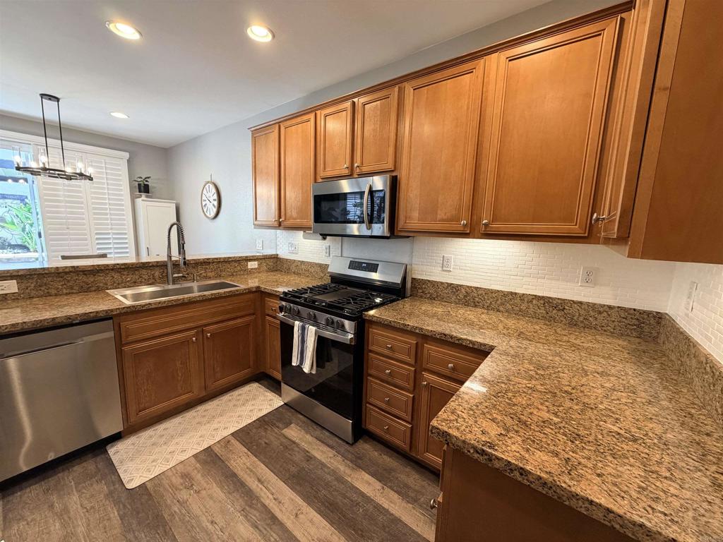 2880 Weeping Willow Road Chula Vista, CA 91915 - Photo 4 of 22