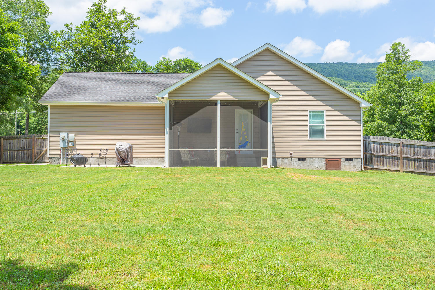 6544 Levi Road Hixson, TN 37343 - Photo 33 of 38 6544 Levi HD -14