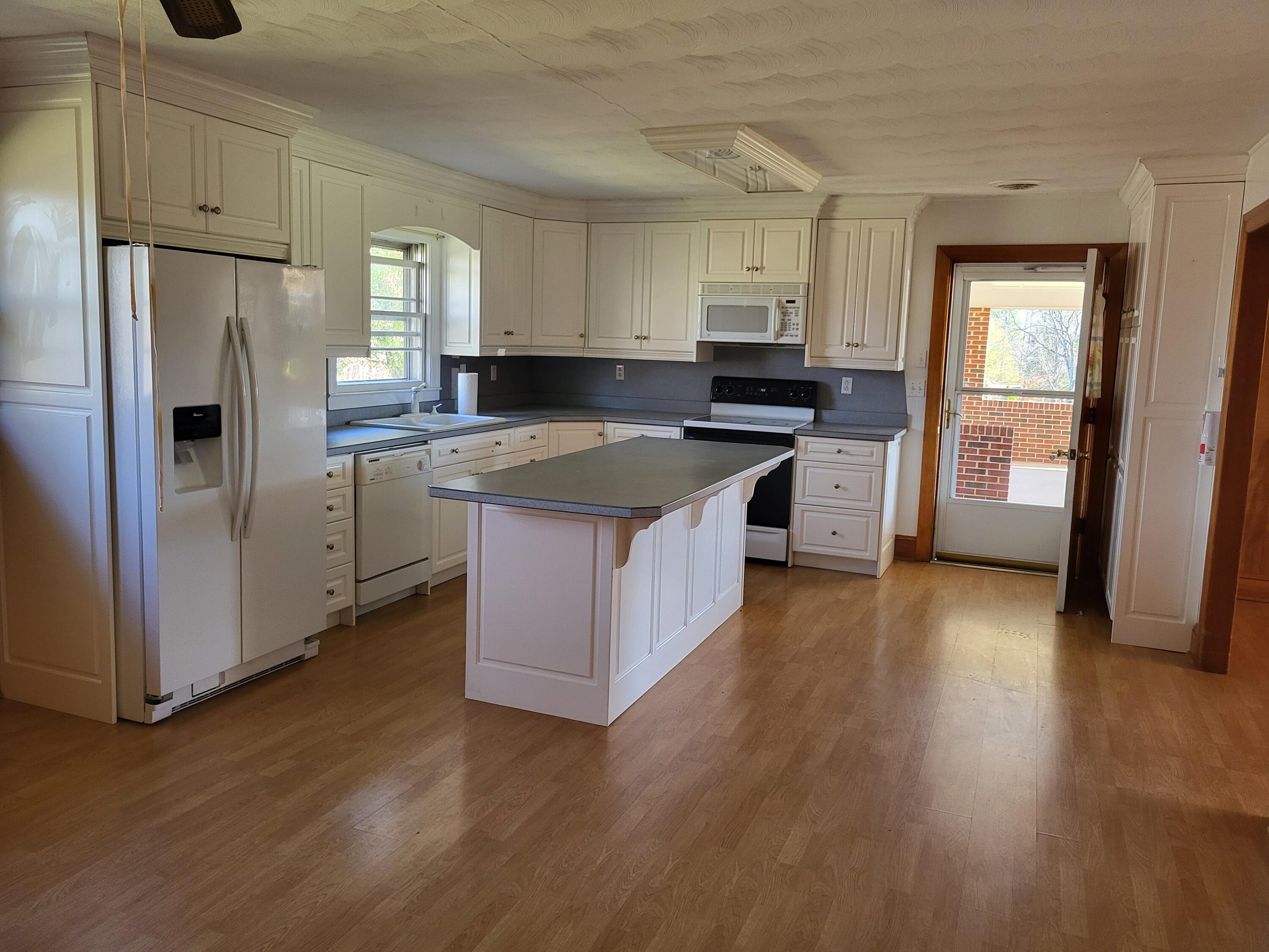 821 Long Horne Road Union Hall, VA 24176 - Photo 8 of 25 20241125_125600