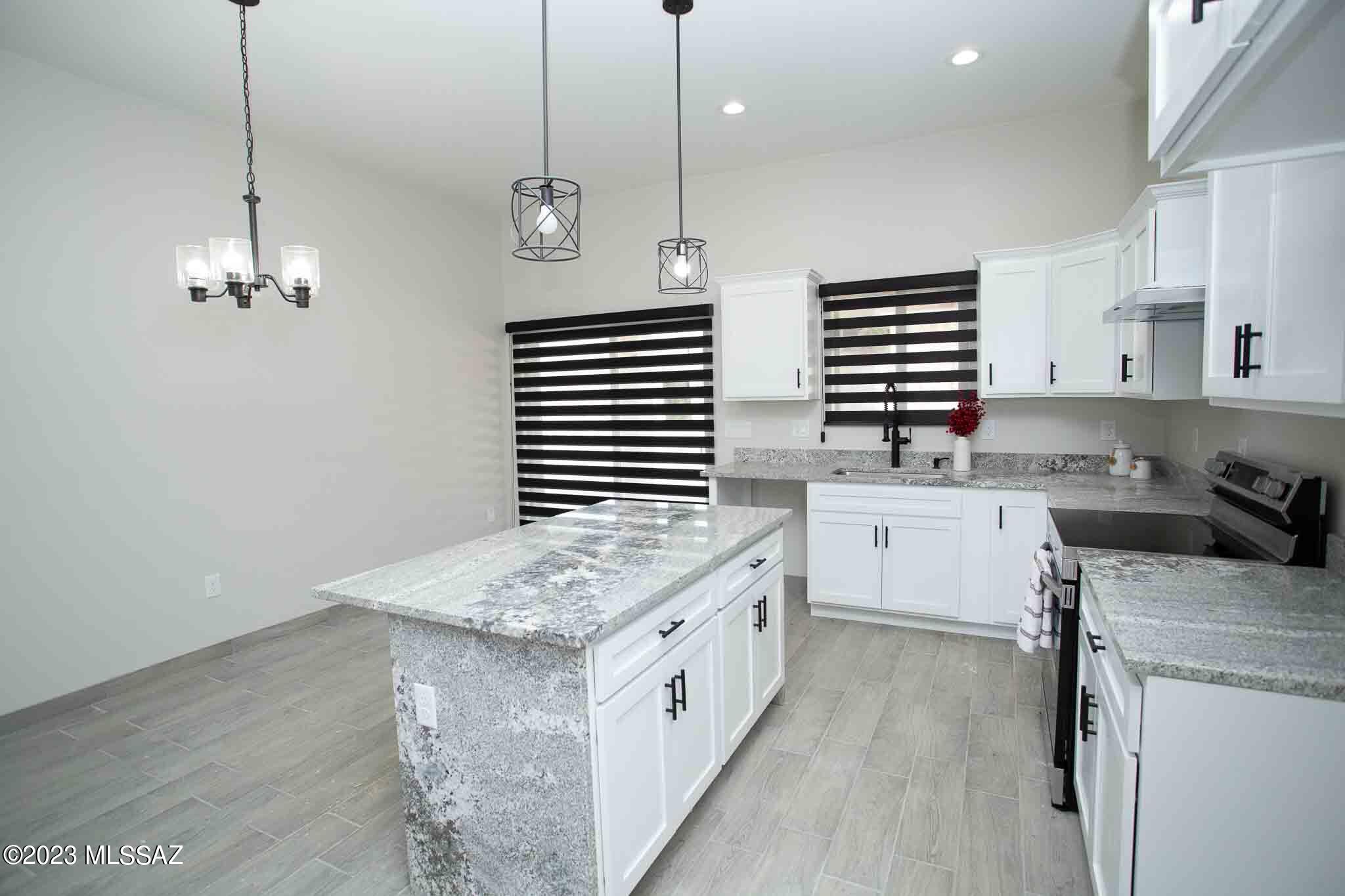 1824 Circulo Canada Rio Rico, AZ 85648 - Photo 5 of 20